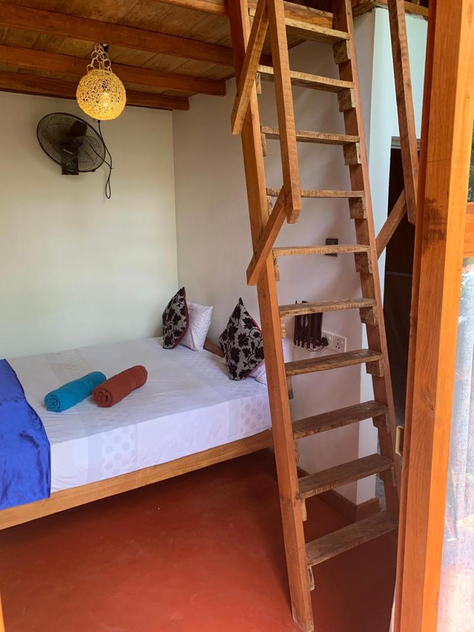 Angry Birds Tree House Appartement Habarana Buitenkant foto